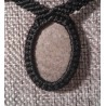 Collier avec fossile gris